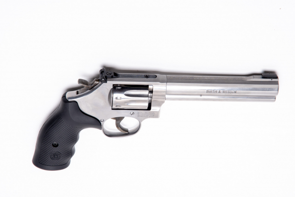 Smith & Wesson 617 6 Zoll sts