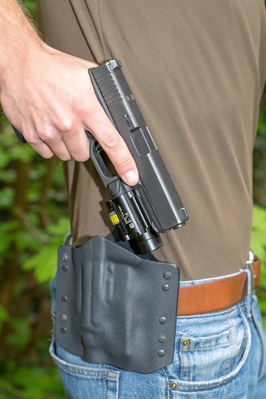 ARES Kydex Holster für Glock 17/19 und Olight 2RL Baldr